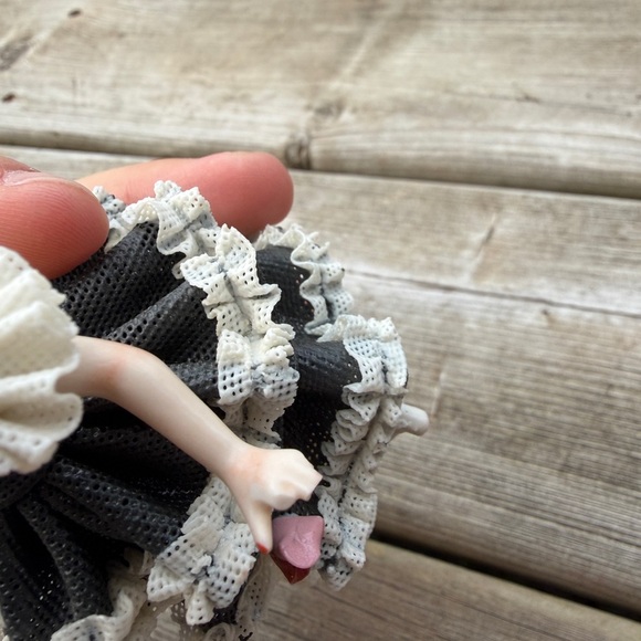 Dresden porcelain lace Spanish/carmen dancer vintage - Picture 3 of 14